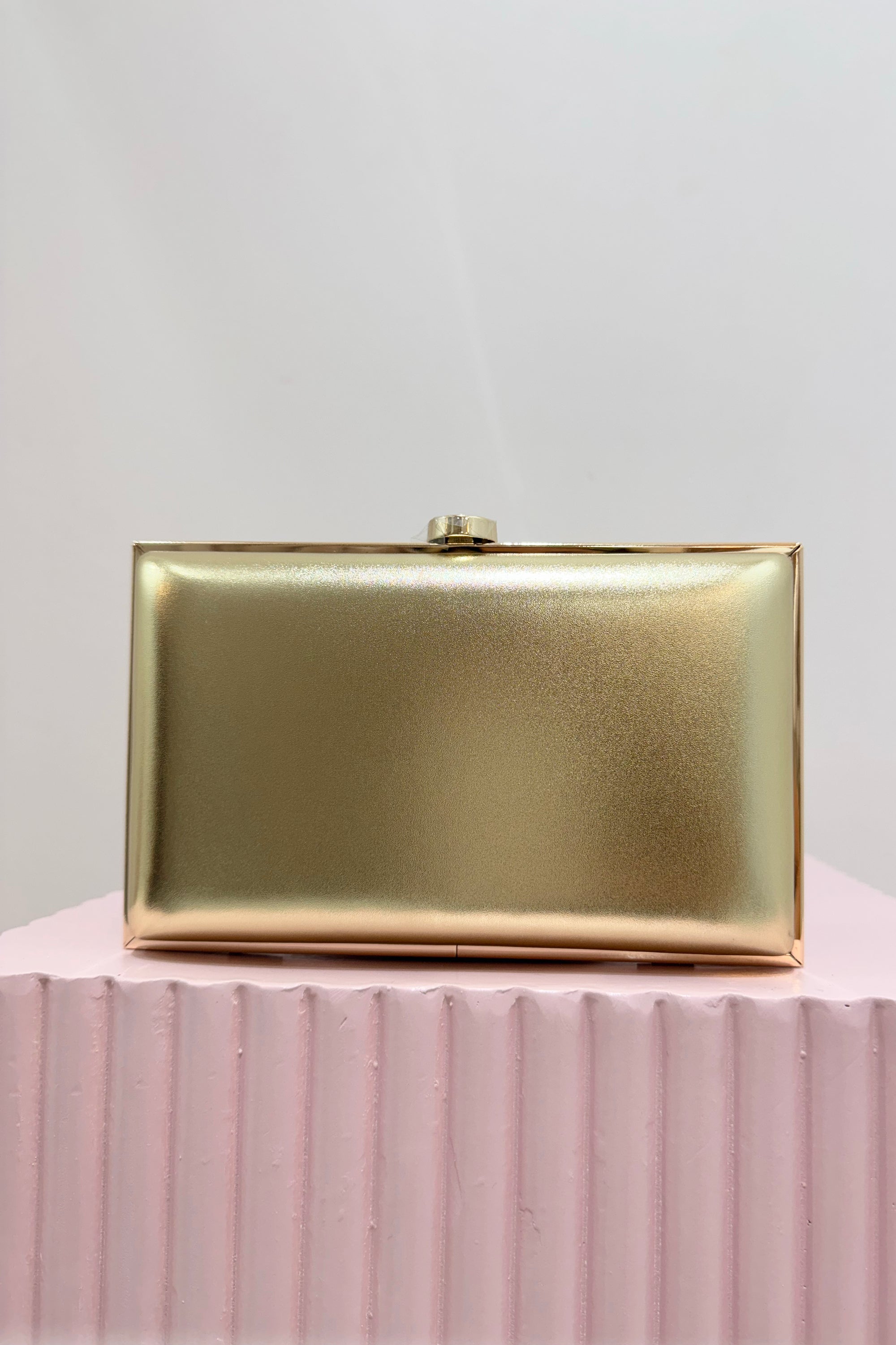 Olga Berg Lucy Metallic Clutch | Gold