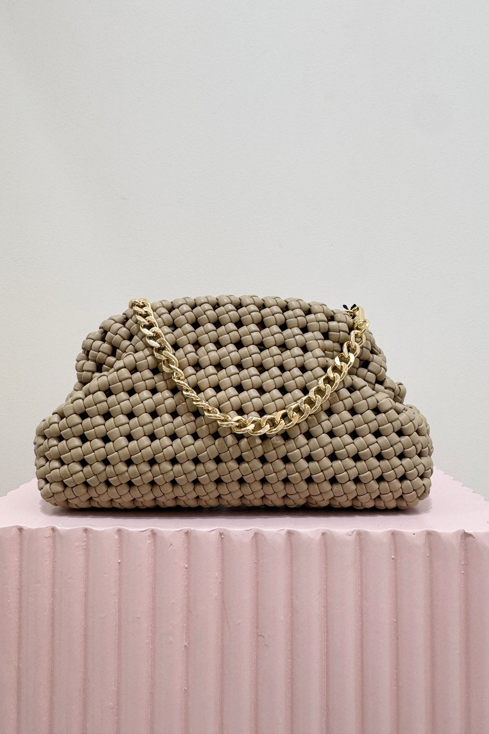 Olga Berg Everly Hand Woven Clutch | Natural