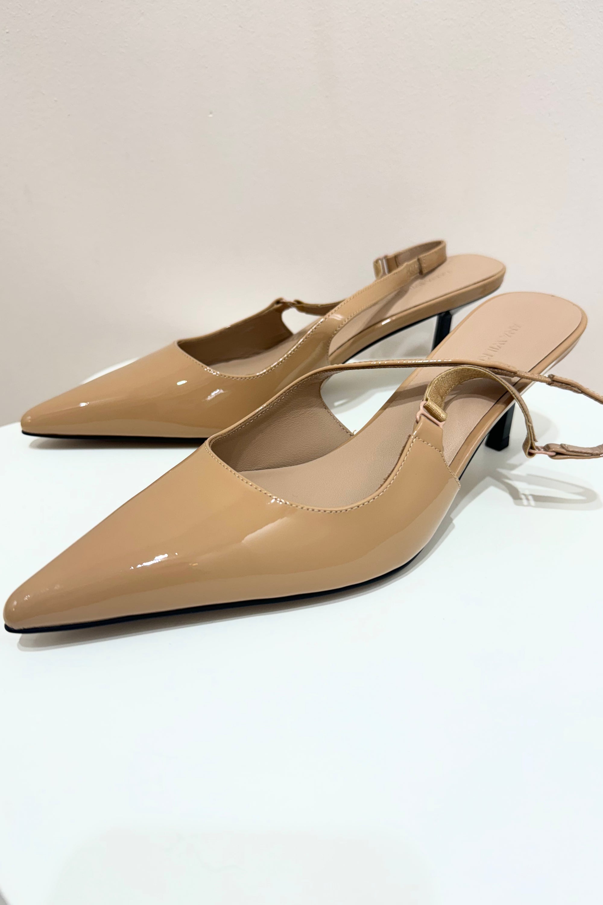 By Lana Wilkinson Alyssa Heel | Beige