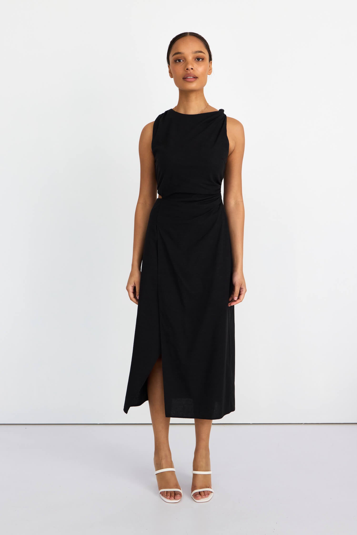 Chosen By Fifi & Annie The Caitlin Tuck Midi Dress | Black