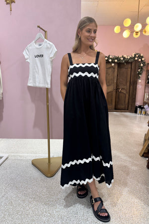 Chosen By Fifi & Annie The Monochrome Maxi Dress | Black