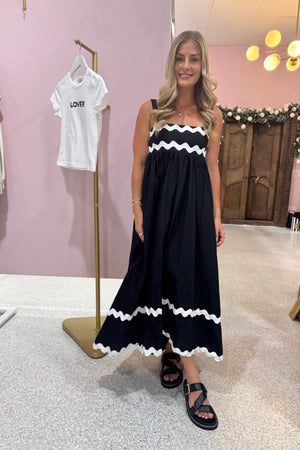 Chosen By Fifi & Annie The Monochrome Maxi Dress | Black