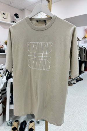 C&M Camilla & Marc Brooks Tee | Silver Bark