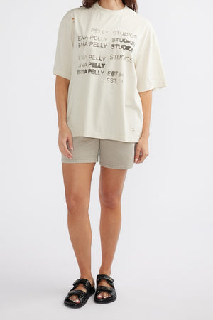 Ena Pelly Blurred Logo Tee | Cement