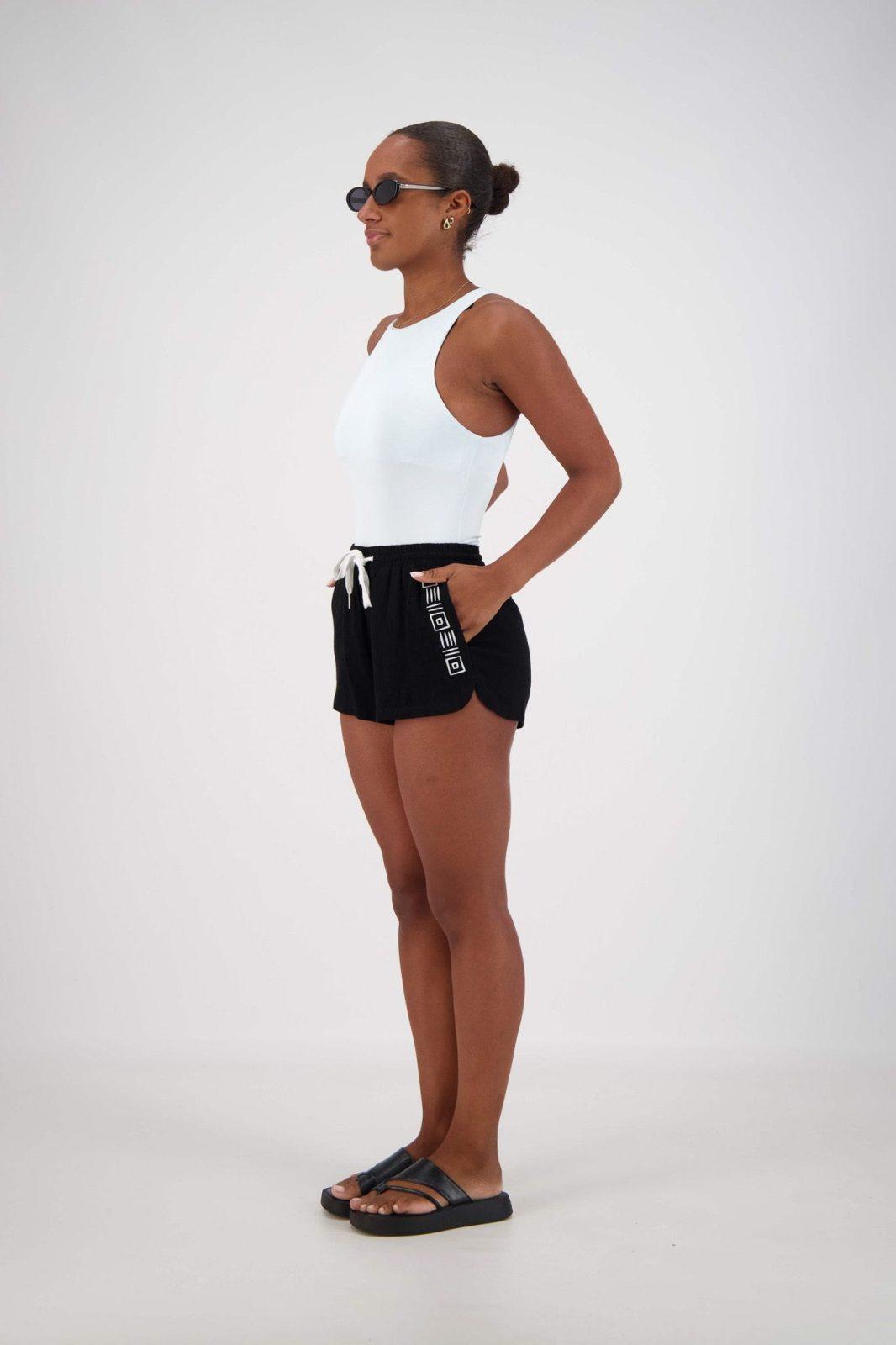 Jasmine Alexa Rosetta Short | Black