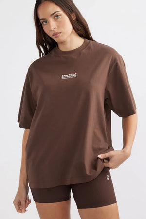 Ena Pelly Essential Logo Tee | Mocha