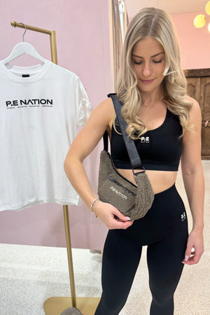 P.E Nation Restore Seamless Sports Bra | Black