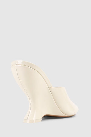 By Lana Wilkinson Martha Wedge | White Patent