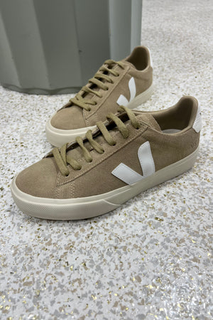 VEJA Campo Seude Sneaker | Dune / White