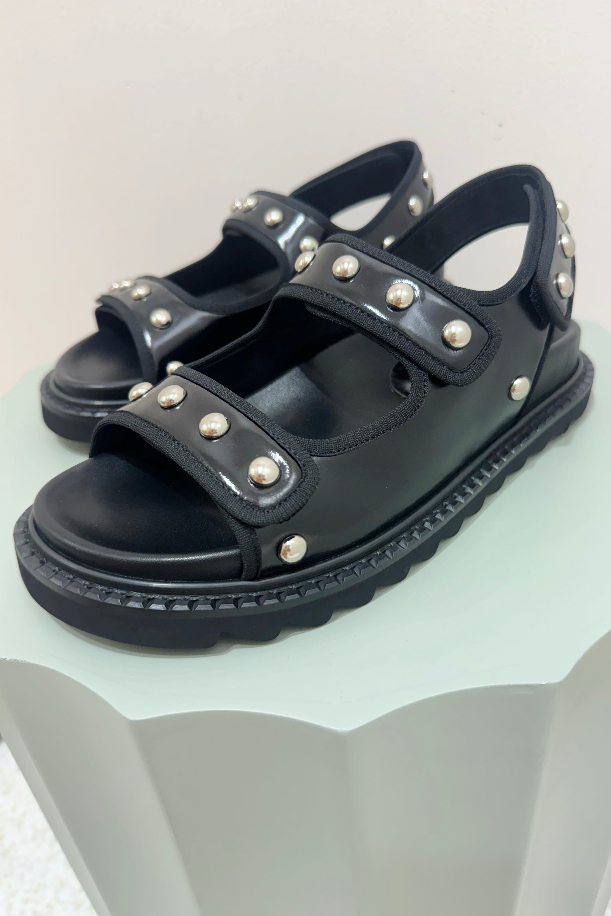 Hael & Jax Fizz Sandal | Black