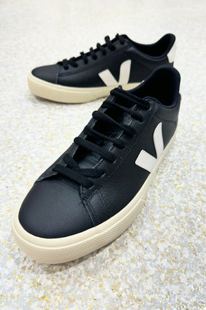 VEJA Campo Leather Trainer | Black/White