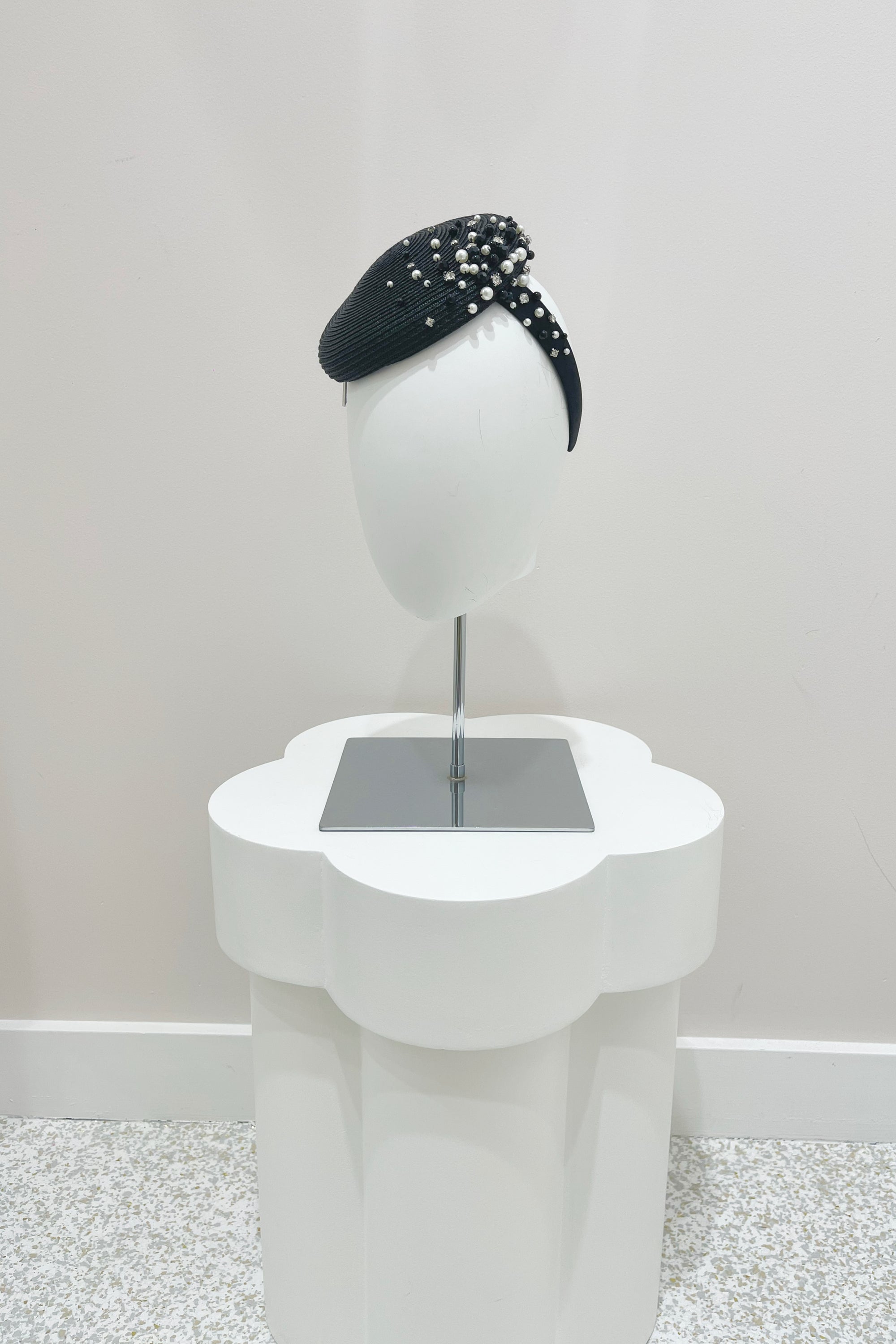 Morgan & Taylor Zora Beret Fascinator | Black