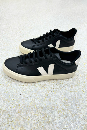 VEJA Campo Leather Trainer | Black/White