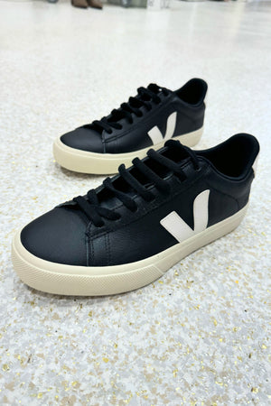 VEJA Campo Leather Trainer | Black/White