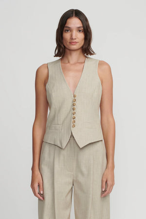 Hansen & Gretel Cory Vest | Sandstone