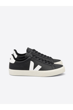 VEJA Campo Leather Trainer | Black/White