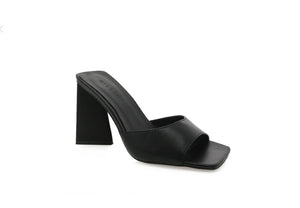 Billini Quinn Heel In Black